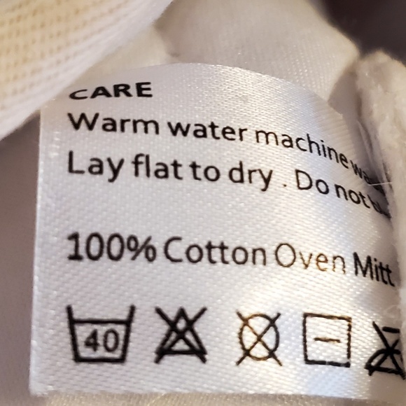 Victorian Trading Co. P Willow Kitten oven mitt - Picture 4 of 7